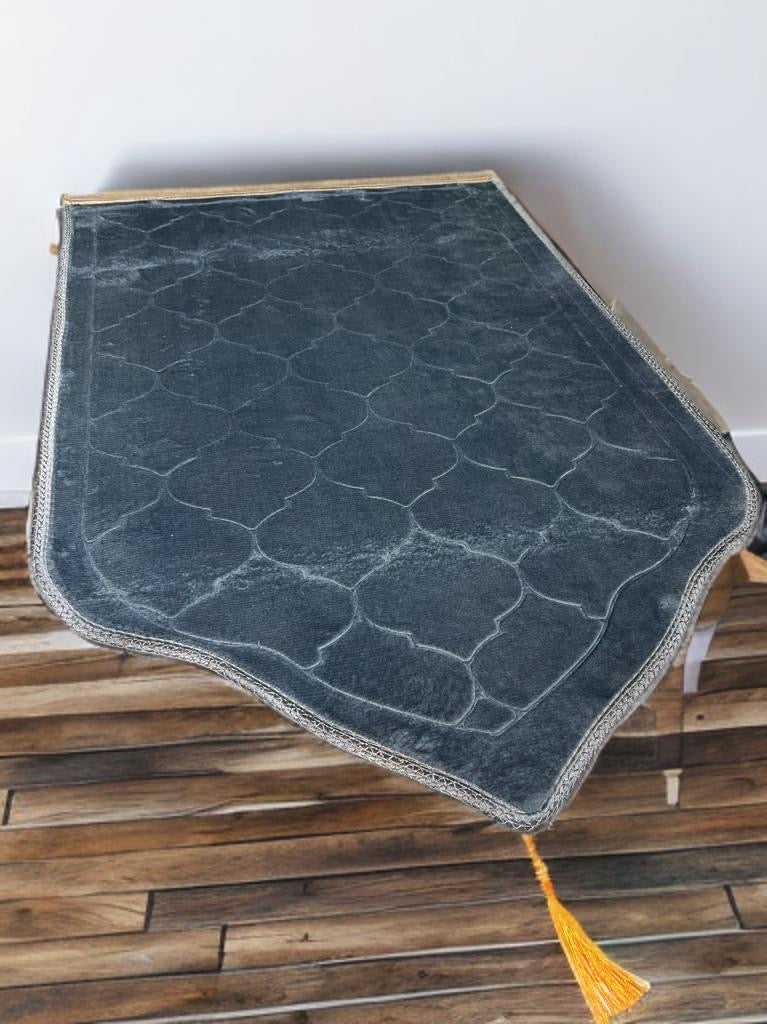 Bequemer Gebetsteppich in verschiedenen Farben 70x110