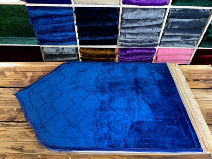 Bequemer Gebetsteppich in verschiedenen Farben 70x110